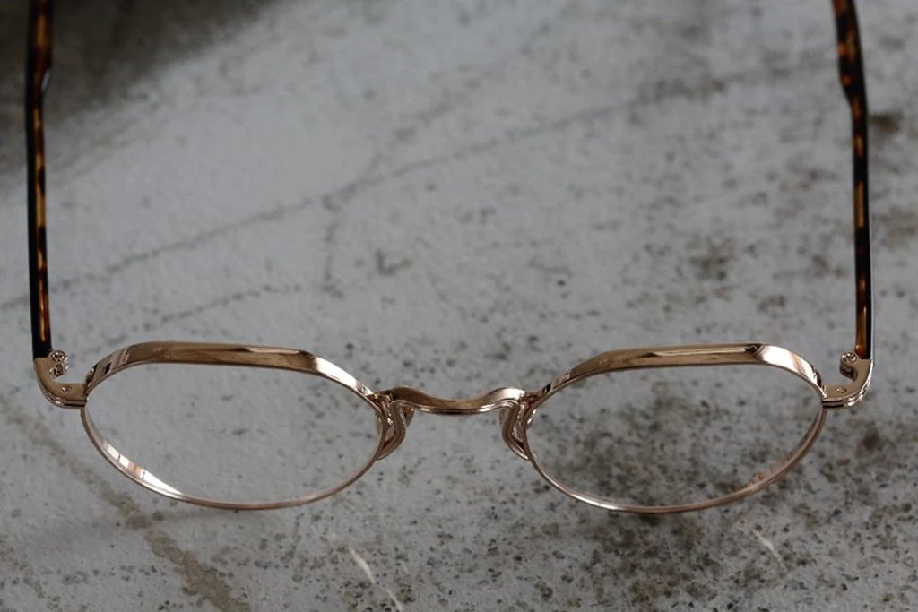 CLINTの厚いリムを真上から見た構造。