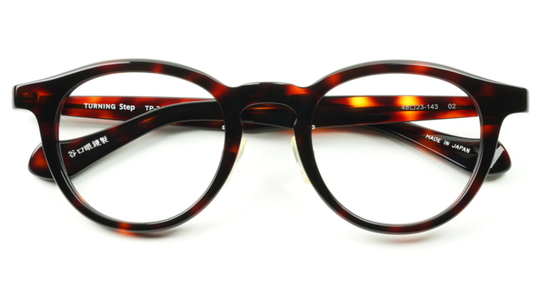 ターニングステップ TP-348 正面からのメガネ
